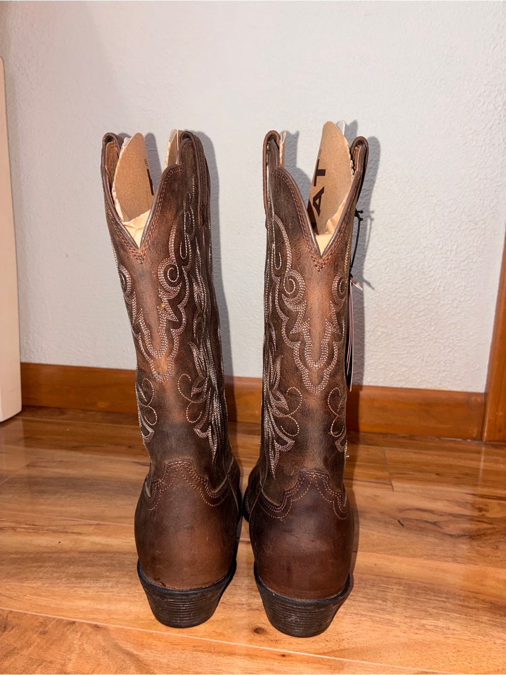 Ariat Women’s Heritage J-Toe Western Cowboy/Cowgirl Boots- size 8.5 B - Picture 6 of 13